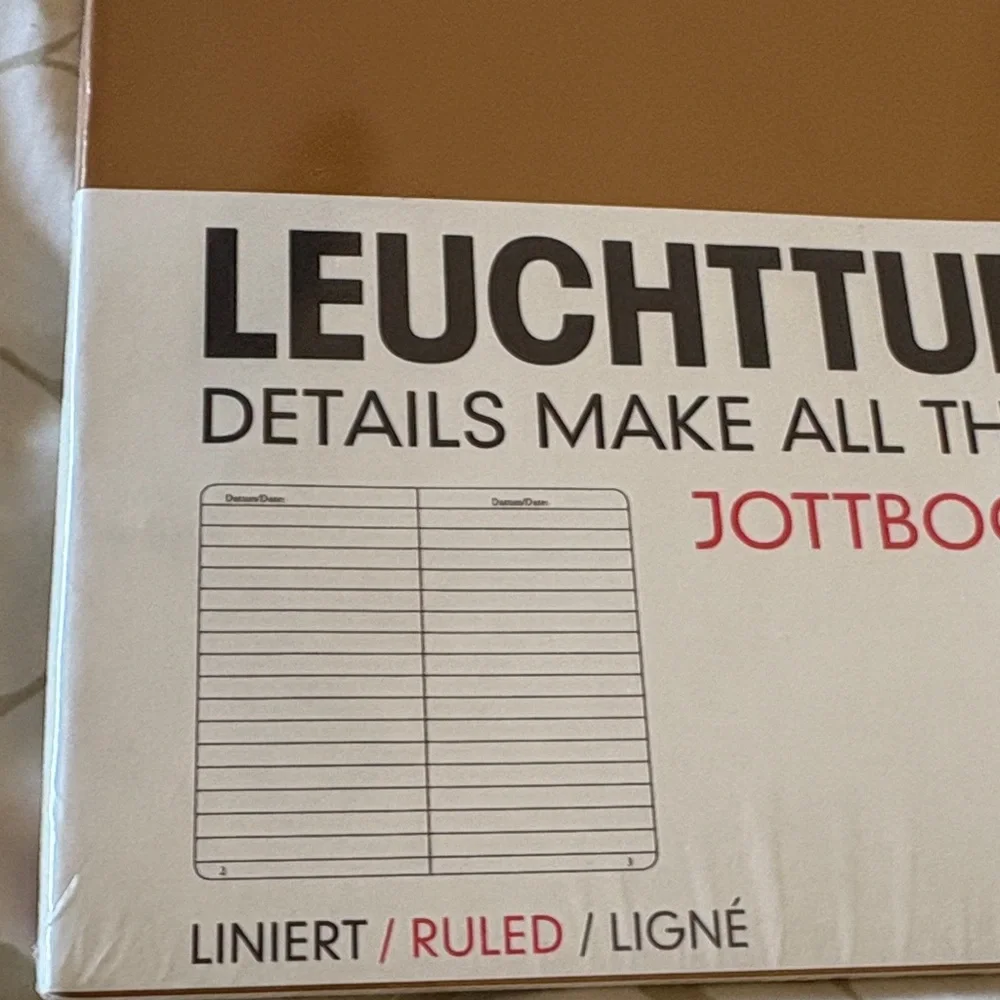 Leuchtturm Jottbook A4 (210x297)‎ 60 pages, 16 pages perforated, ruled, caramel